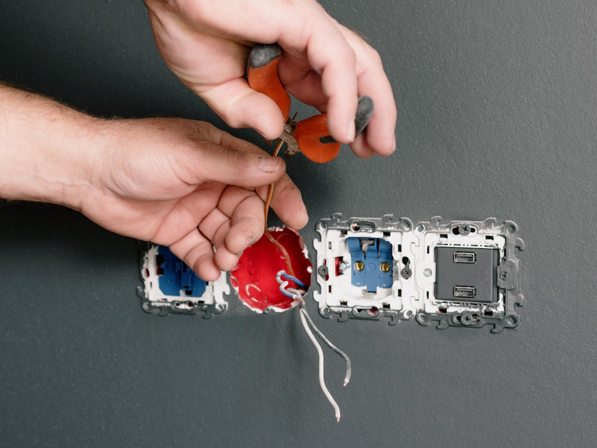 DIY = Don’t Injure Yourself: Why You Should Leave Electrical Work to the Pros